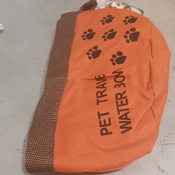 🎊HP🎊Pet Travel water Bowl Orange - Picture 6 of 7